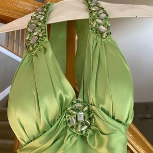 NIKKI by Nikki Livas gown - PROM - green - size 4